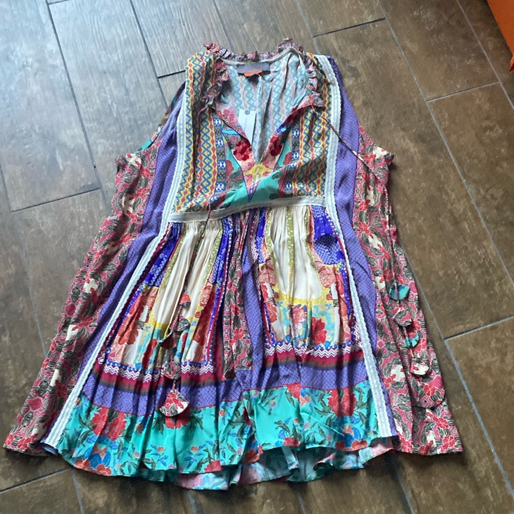 Bhanuni by Jvoti dress from Antho. Nwt. Size small. 100% viscose. Semi sheer.